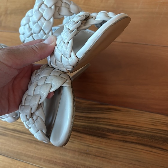 NWOT Steve Madden sandals - Picture 7 of 10